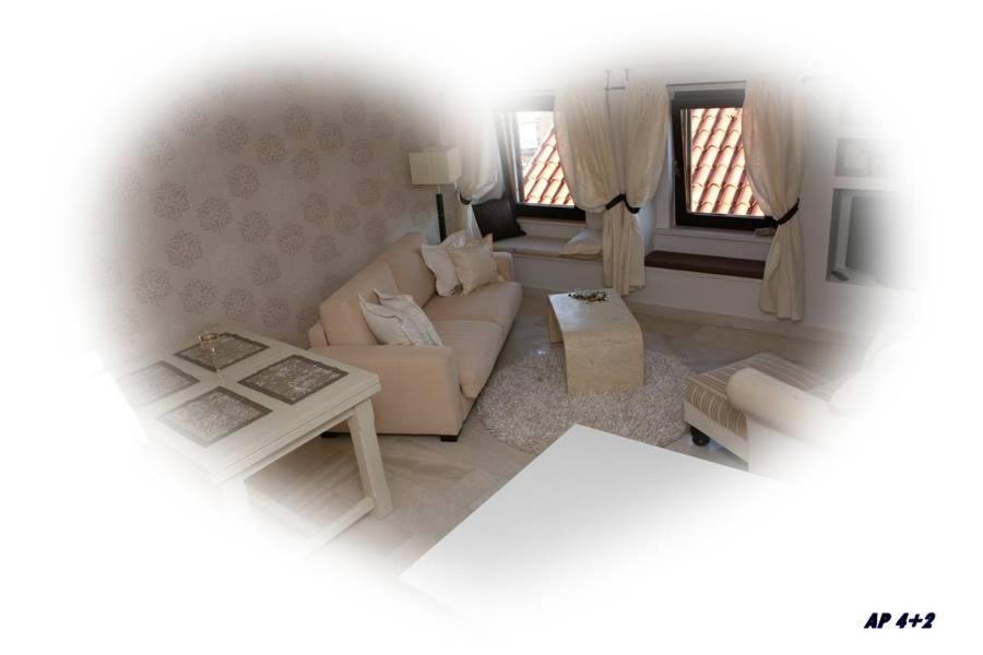 Apartments Filip & Viktoria In The Center Of Trogir Exterior foto